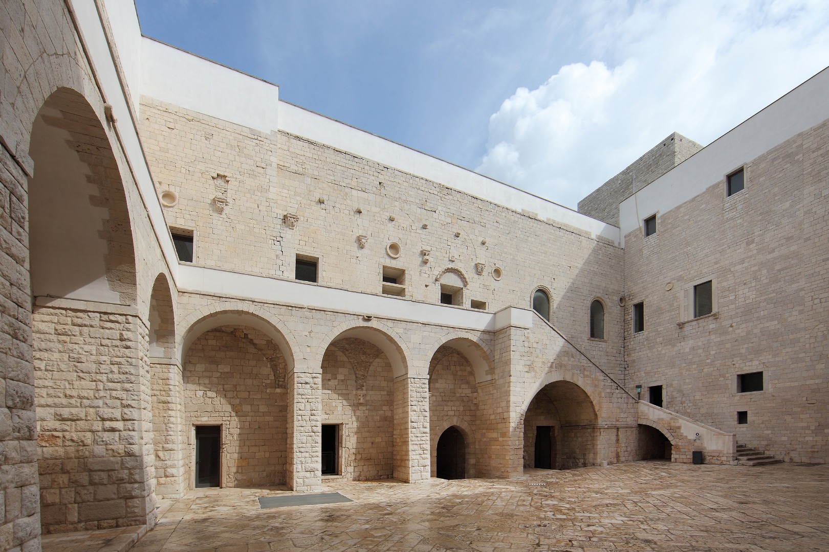 Cortile del Castello